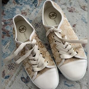MICHAEL KORS Monogram Print City Sneaker